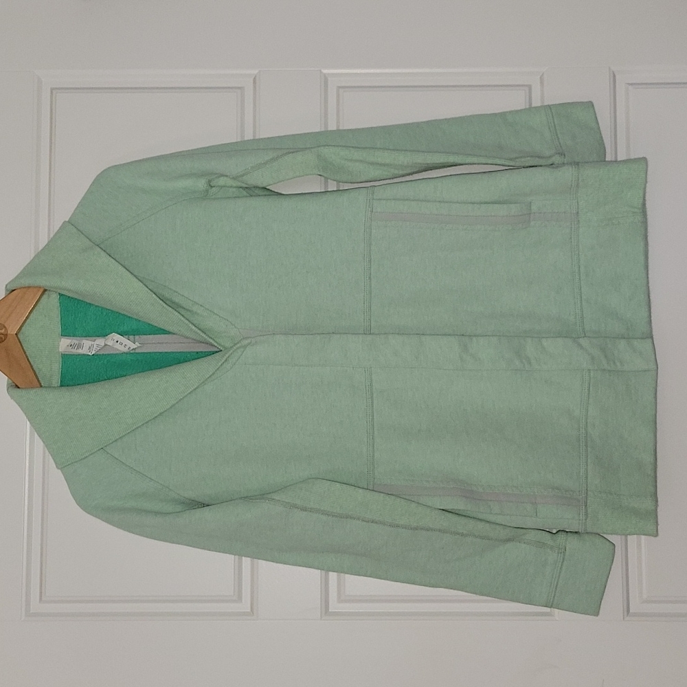 Lululemon Yin to My Yang Cardi - Picture 5 of 16